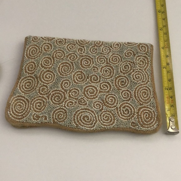 Vintage French Hand Beaded Small Clutch. - Picture 3 of 9
